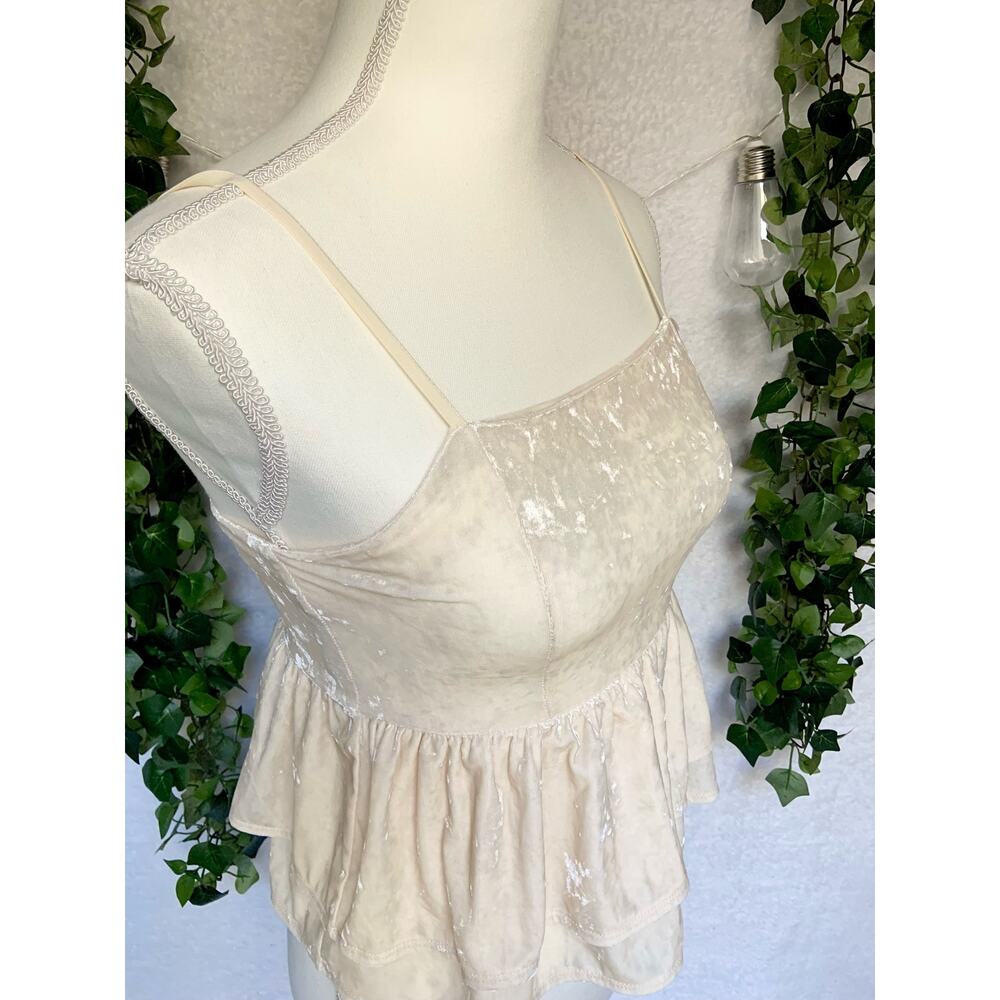NWT American Eagle Outfitters Cream Ruffled Velour Peplum Top Blouse Women's XS - Picture 6 of 9